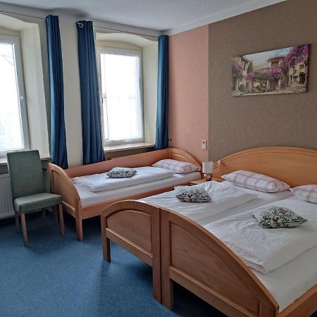 Garni Hotel Post Weißenstadt エクステリア 写真
