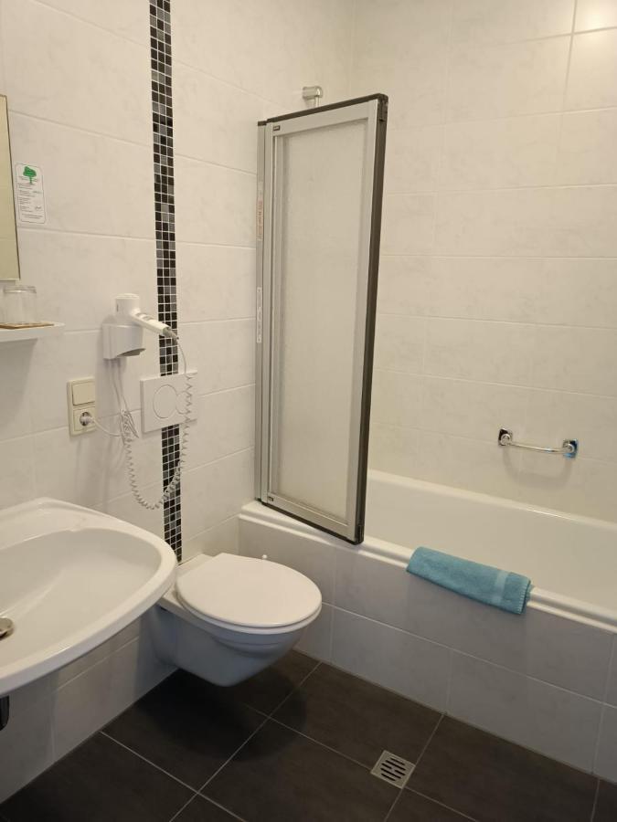 Garni Hotel Post Weißenstadt エクステリア 写真