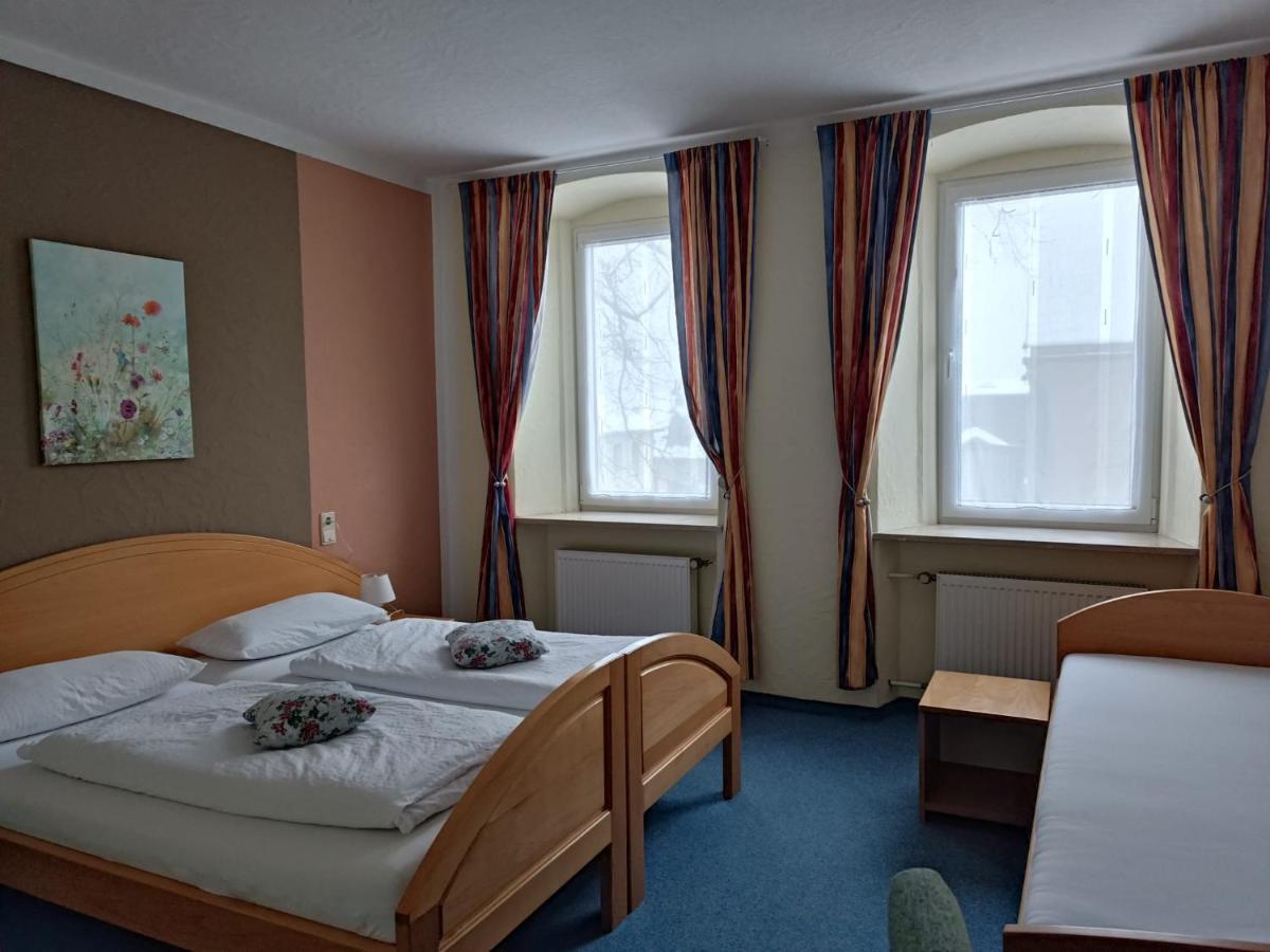 Garni Hotel Post Weißenstadt エクステリア 写真
