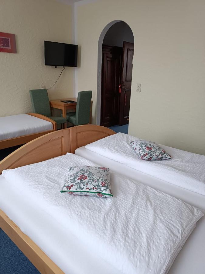 Garni Hotel Post Weißenstadt エクステリア 写真