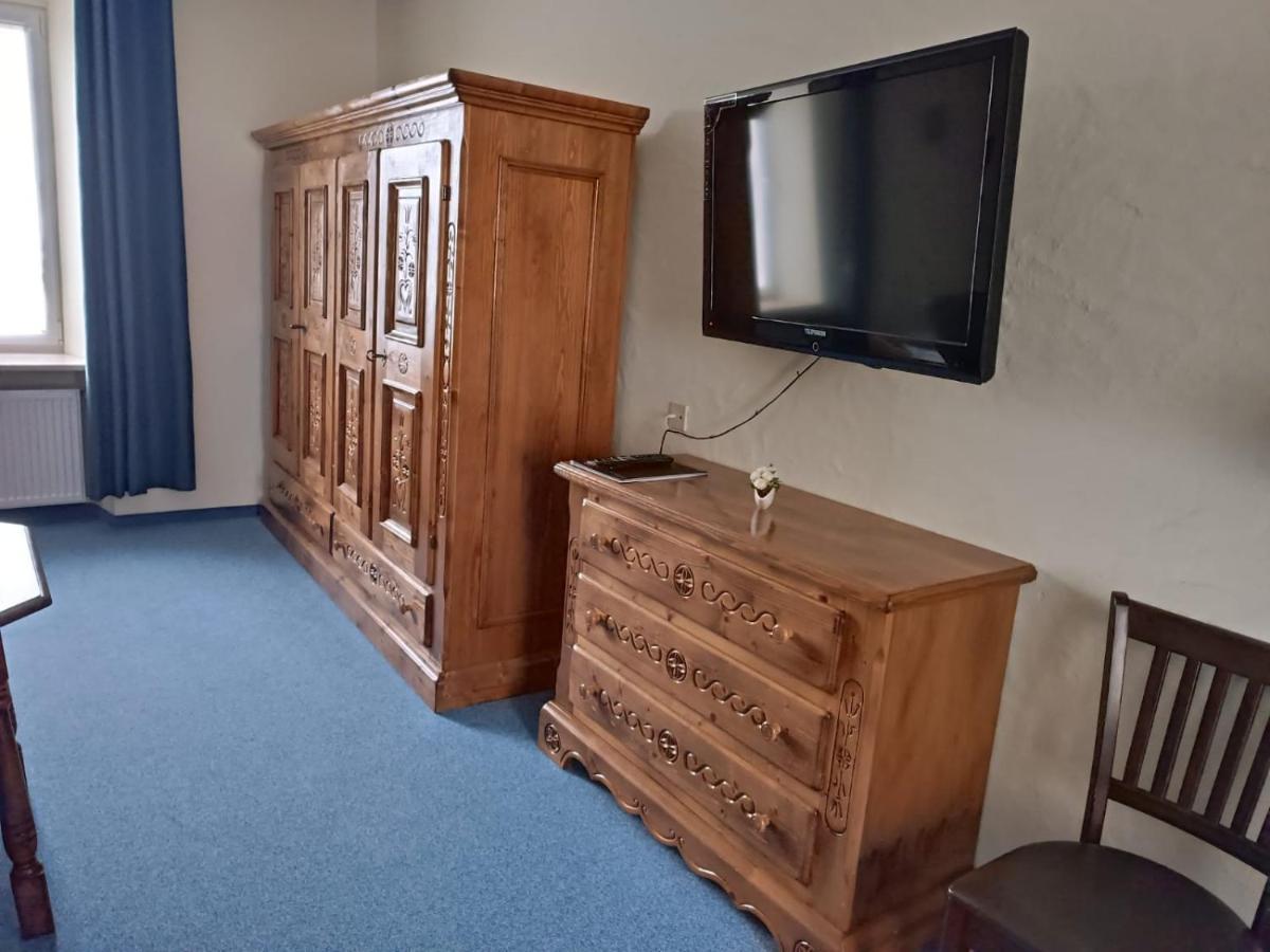 Garni Hotel Post Weißenstadt エクステリア 写真