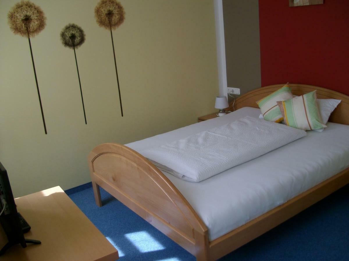 Garni Hotel Post Weißenstadt エクステリア 写真