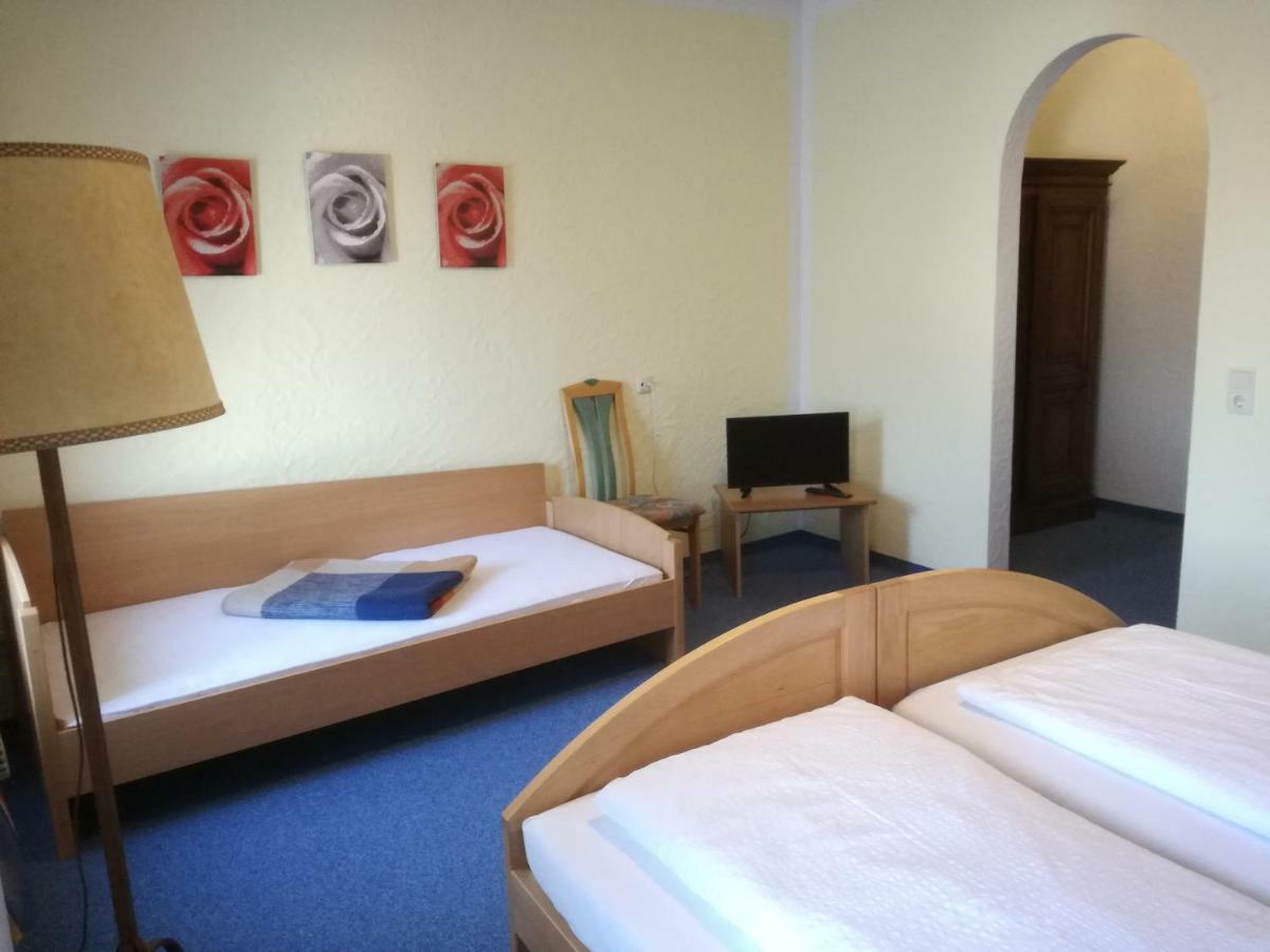 Garni Hotel Post Weißenstadt エクステリア 写真